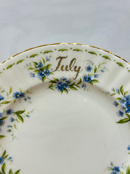 Royal Albert Flower of the Month | July Forget-Me-Not Luncheon Plate | Mint Condition