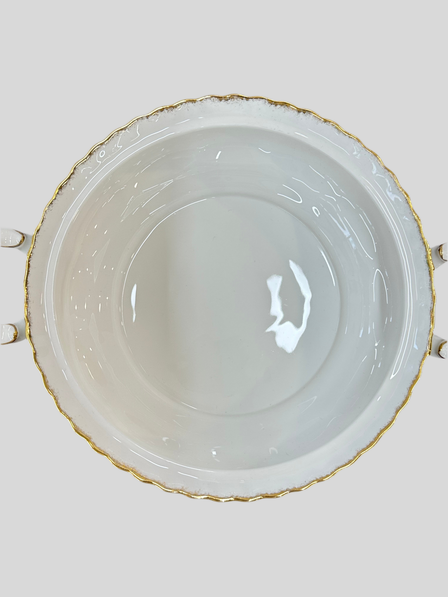 Luxury Royal Albert Old Country Roses Covered Tureen | Refinement: Royal Albert Old Country Roses Tureen | Mint Cond. Made in England Bone China Serving Bowl | OOKII