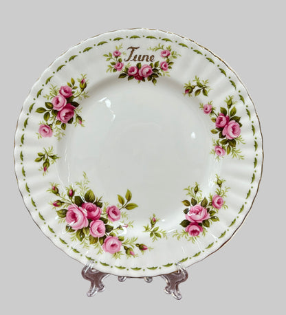 Royal Albert Flower of the Month | June Roses Luncheon Plate | Mint Condition