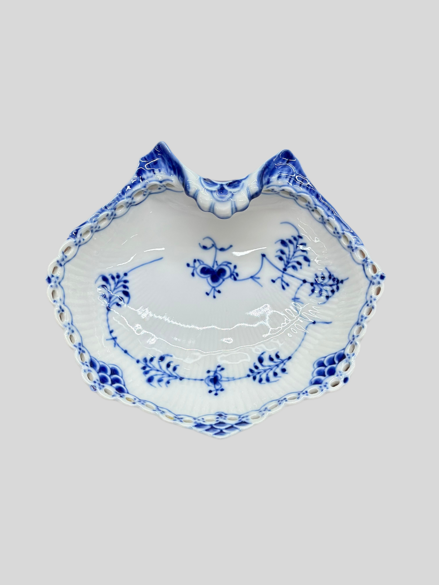 Royal Copenhagen Blue Fluted Full Lace Bowl | No. 1094