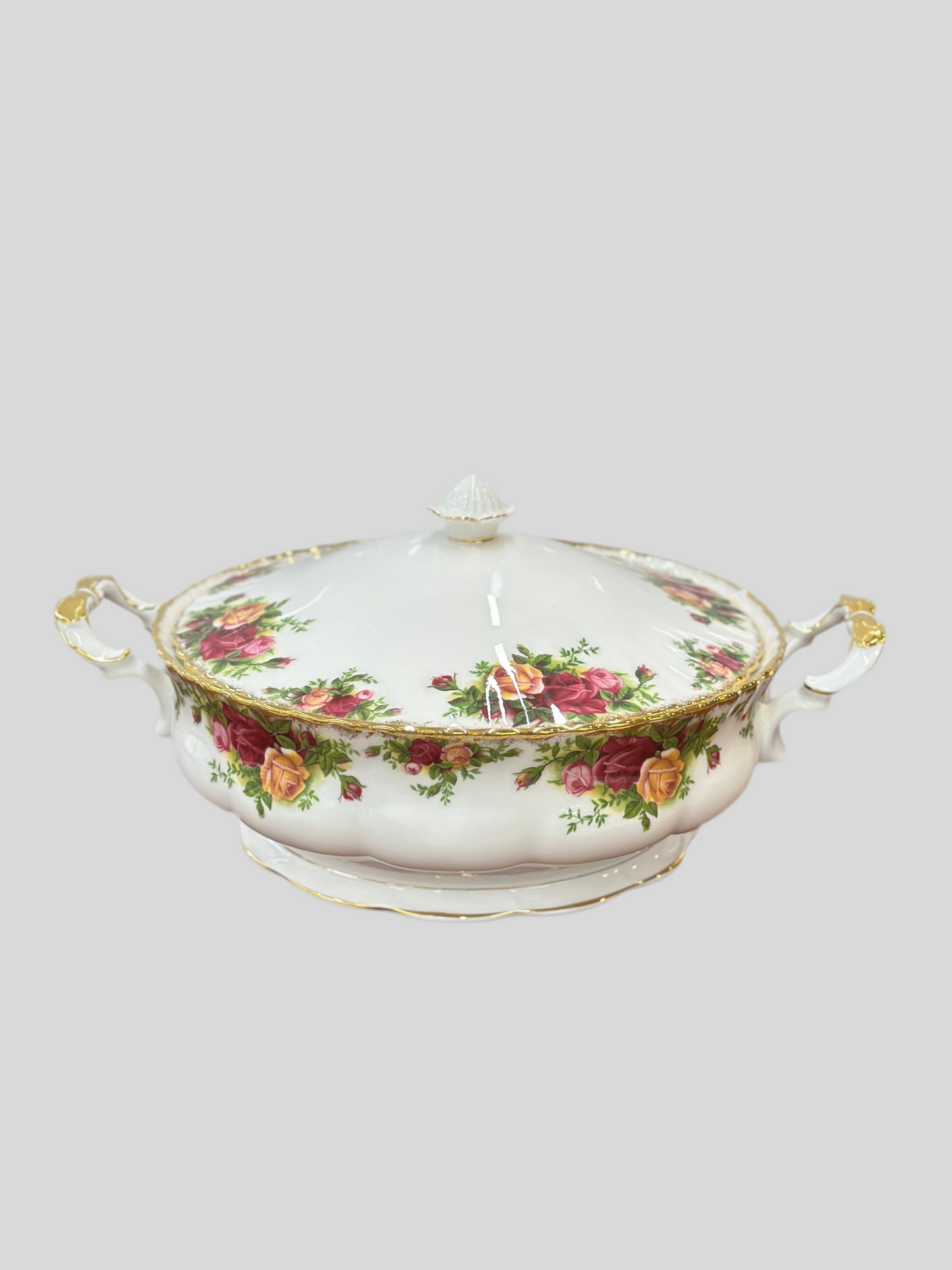 Luxury Royal Albert Old Country Roses Covered Tureen | Refinement: Royal Albert Old Country Roses Tureen | Mint Cond. Made in England Bone China Serving Bowl | OOKII