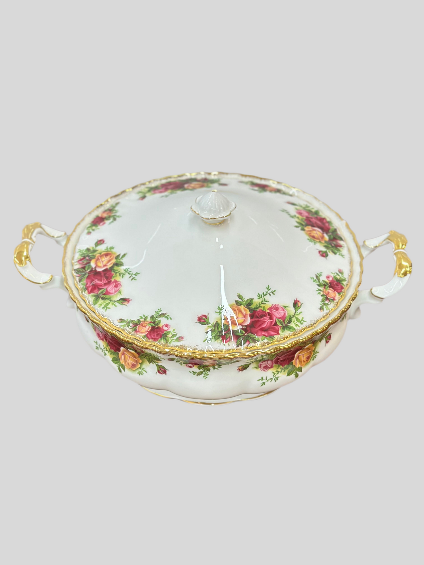 Luxury Royal Albert Old Country Roses Covered Tureen | Refinement: Royal Albert Old Country Roses Tureen | Mint Cond. Made in England Bone China Serving Bowl | OOKII