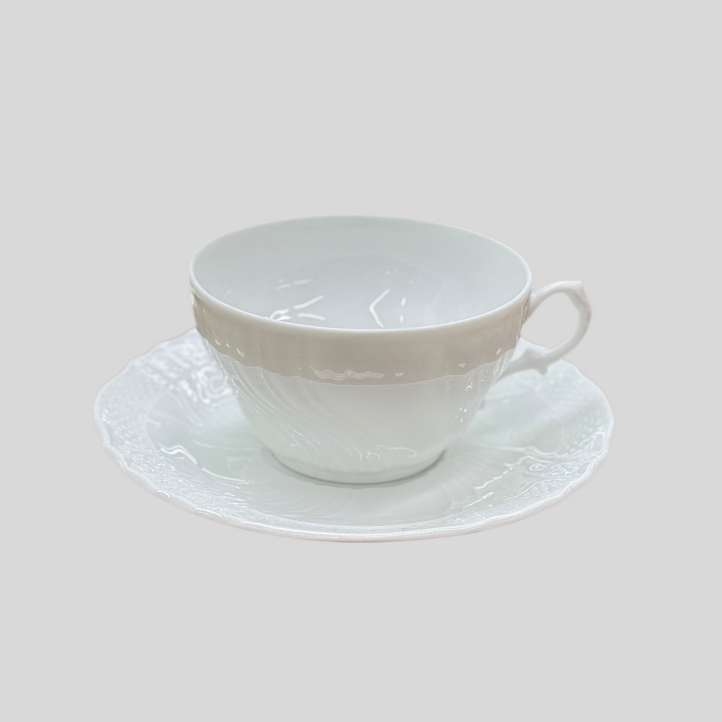 RICHARD GINORI White Rilievo Teacup & Saucer Set | Embossed Swirl Porcelain | MINT CONDITION