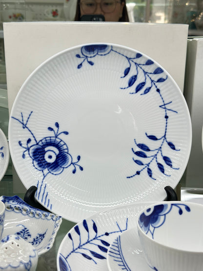 Royal Copenhagen Hand-Painted Dinner Plate | No.731