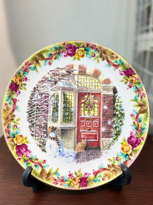 2002 Royal Albert Yuletide Greeting (Home for Christmas) plate by Neil Faulkner
